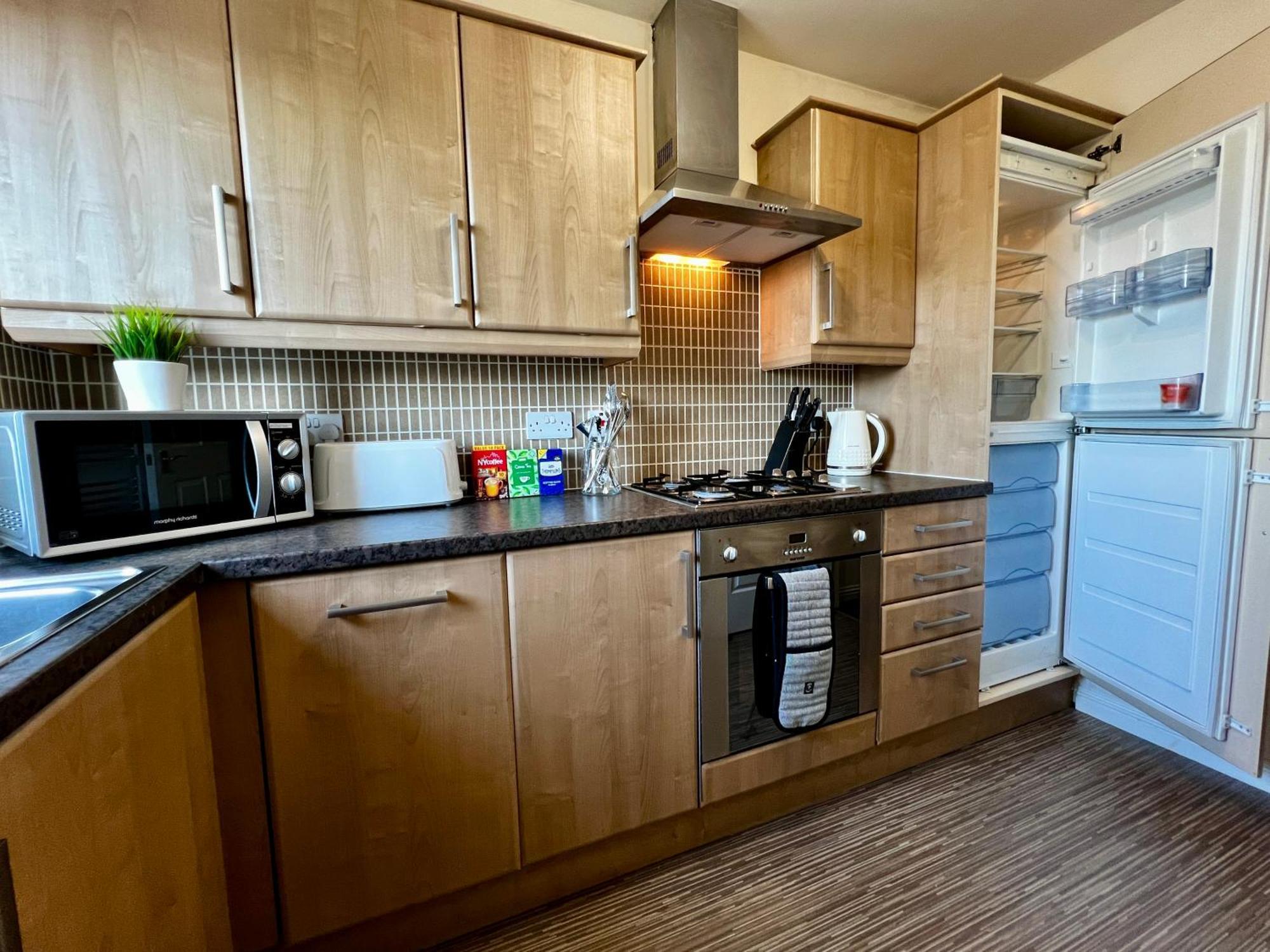 Apartamento Stylish Modern Flat With Juliet Balcony & Parking Glasgow Exterior foto