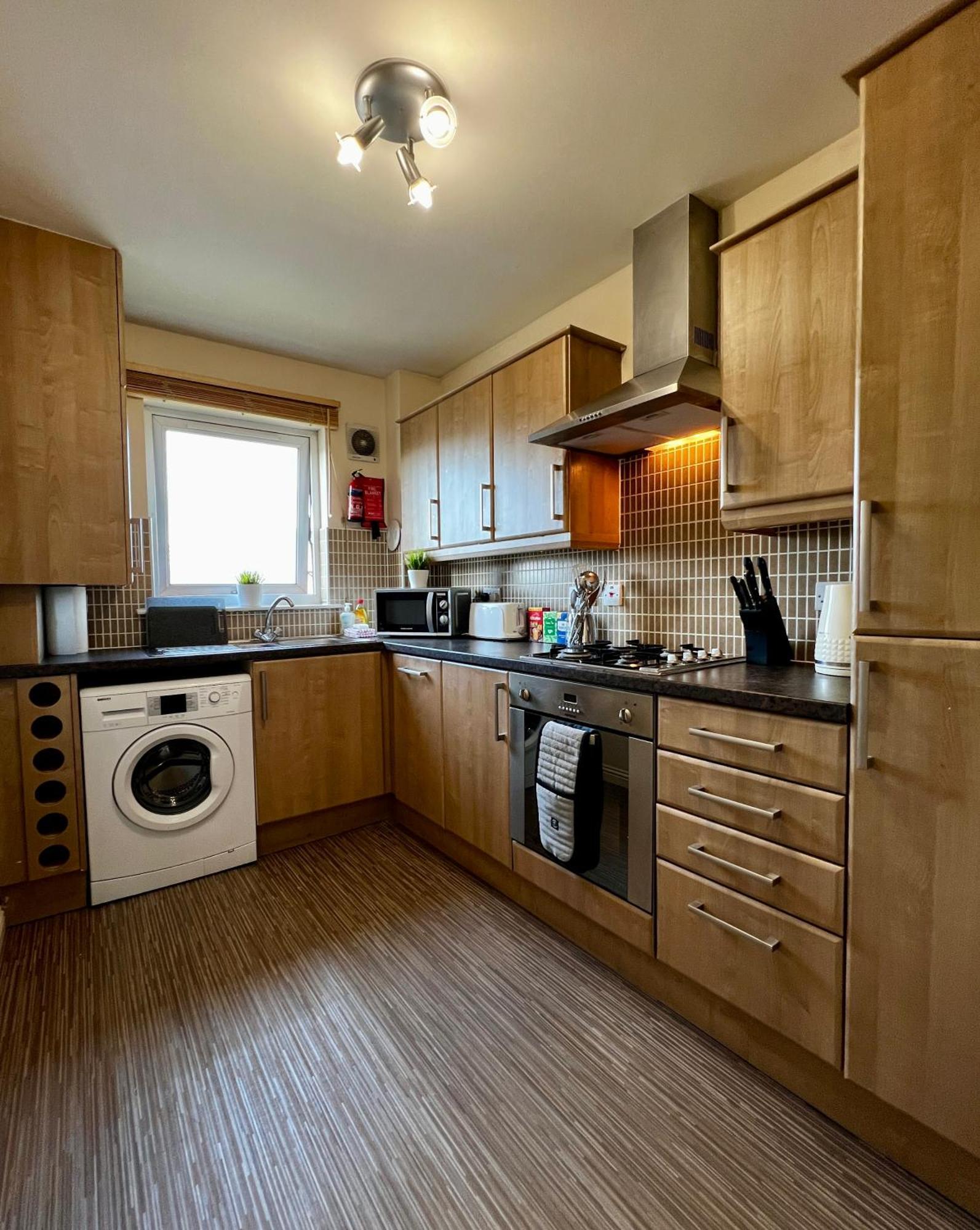 Apartamento Stylish Modern Flat With Juliet Balcony & Parking Glasgow Exterior foto